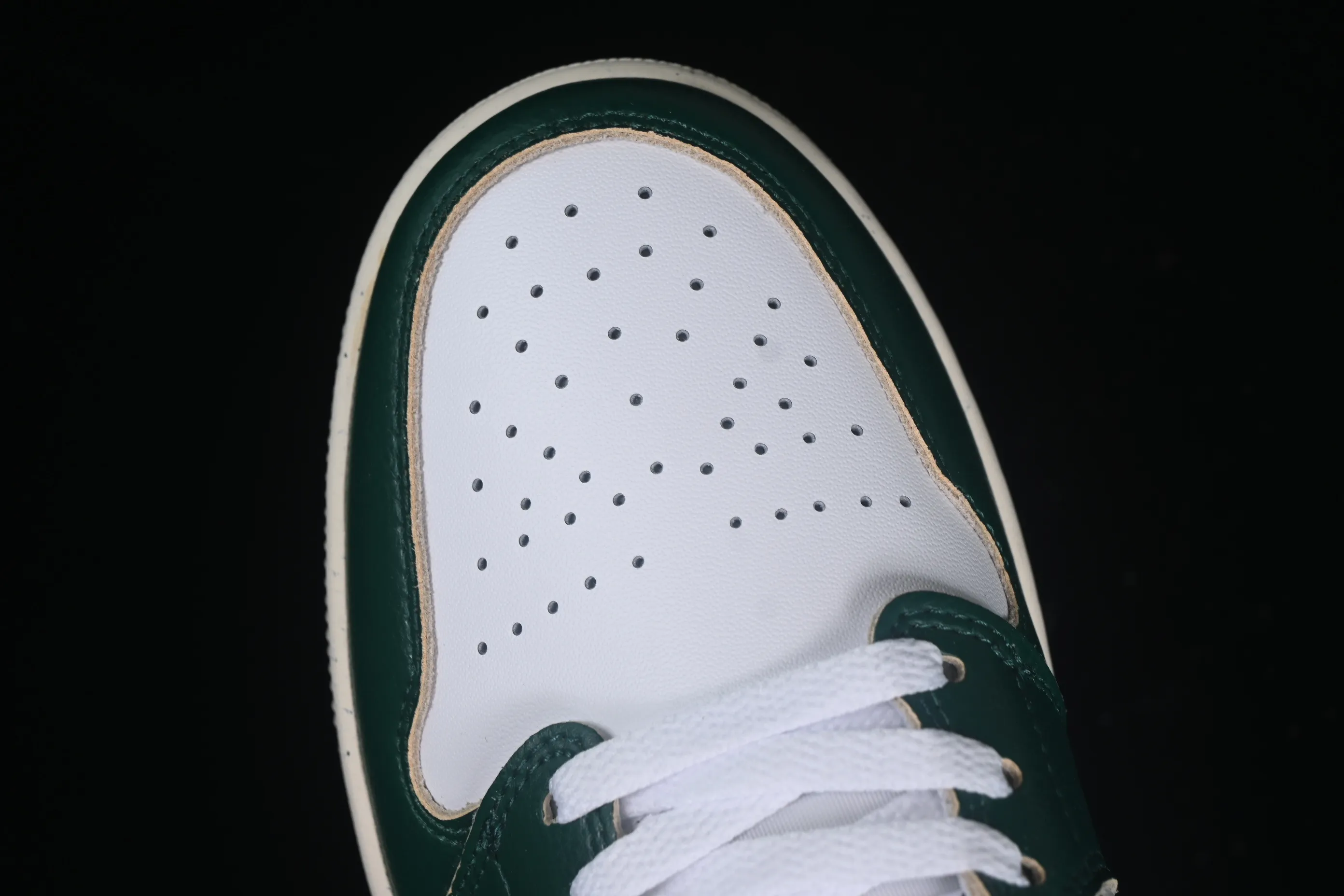 All categories Air Jordan Jordan series basketball shoes Air Jordan 1 Low Z version Air Jordan 1 Low AJ1 Joe 1 white and green low-top cultural casual sneakers FQ7687-300